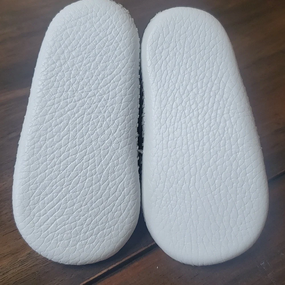 Minnetonka Leather Booties Sz 1